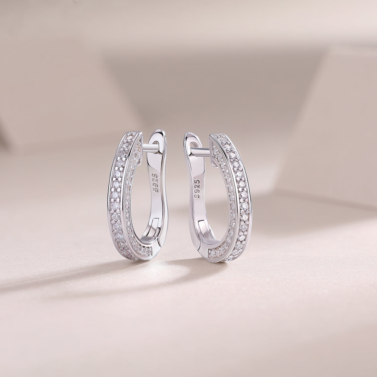 S925 Sterling Silver Moissanite Huggie Hoop Earrings with Platinum Plating